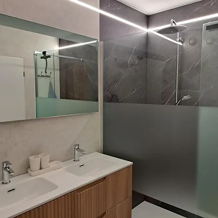 Apartament Residentie Amadeus Met Garage-lift Sint-Idesbald
