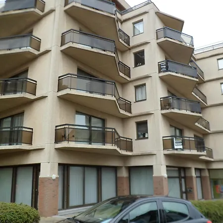 Apartment Residentie Amadeus Met Garage-lift Saint-Idesbald