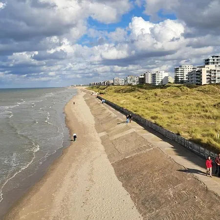 Apartment Residentie Amadeus Met Garage-lift Sint-Idesbald